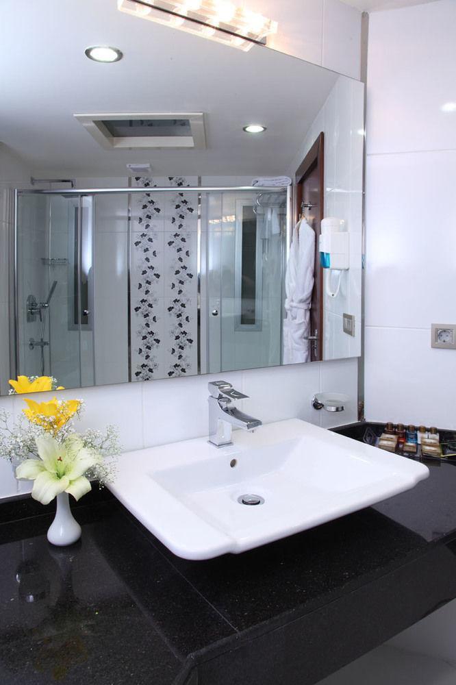 Hotel Senbayrak City Adana Ngoại thất bức ảnh