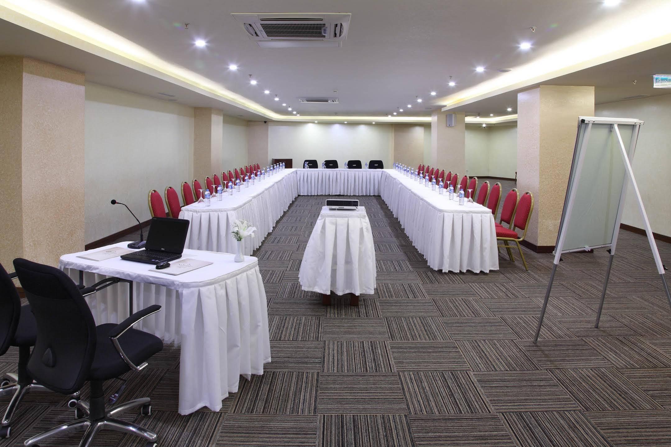 Hotel Senbayrak City Adana Ngoại thất bức ảnh