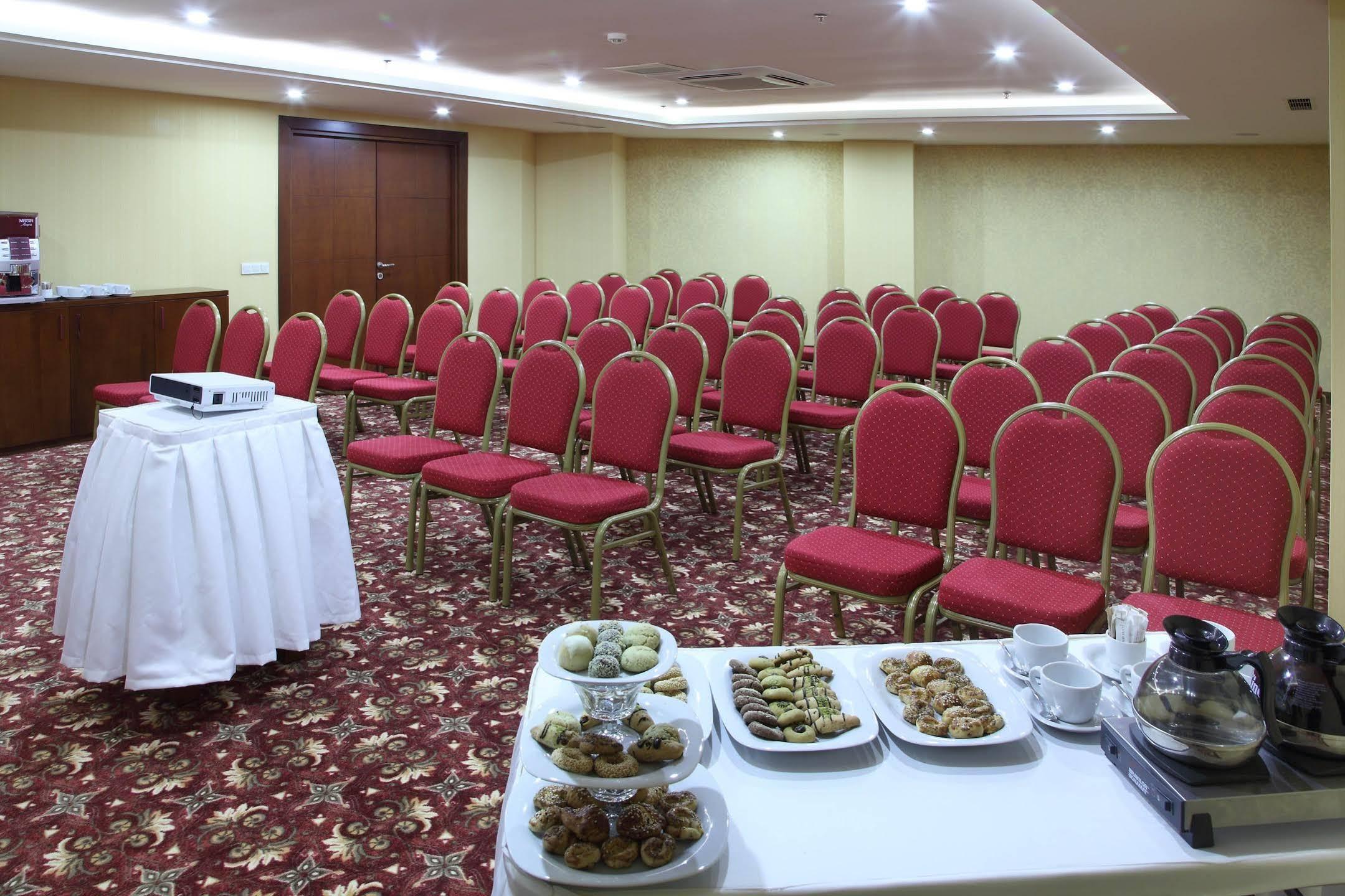 Hotel Senbayrak City Adana Ngoại thất bức ảnh